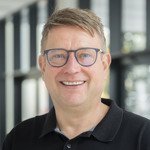 Dr Oliver Farhauer